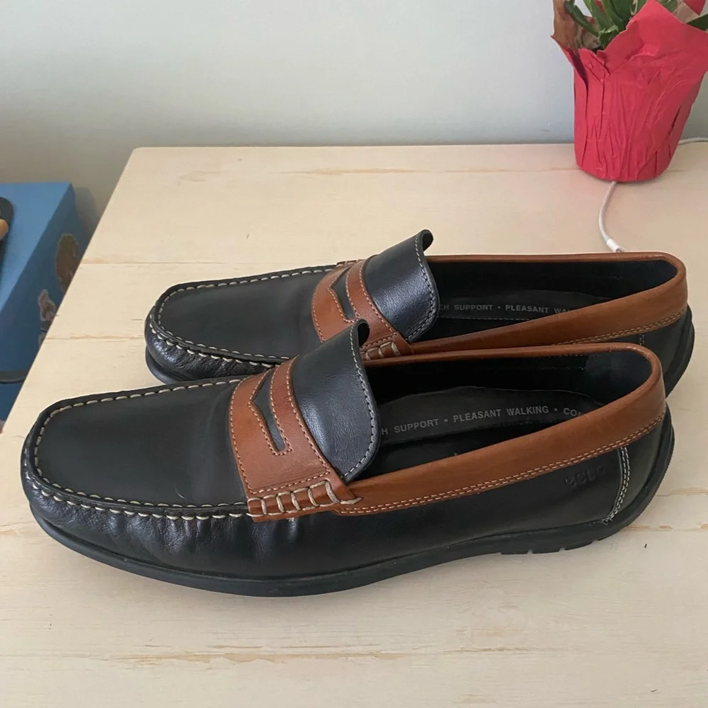 ECCO Men's Black and Tan Slip-On Loafers Size 45 (11/11.5)